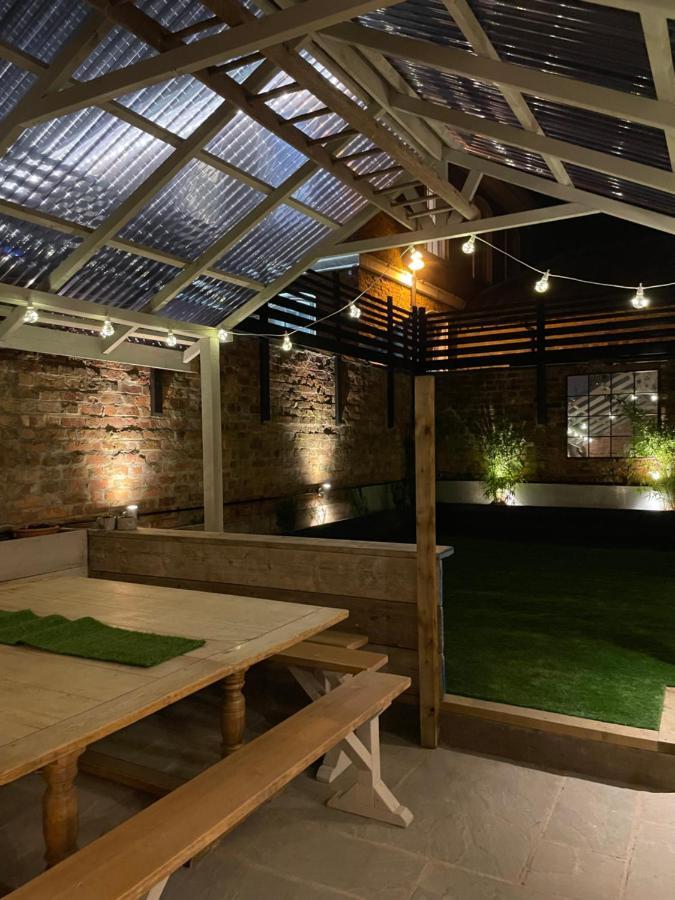 The Walled Garden At Cheshire Boutique Bathhouse Nantwich Buitenkant foto