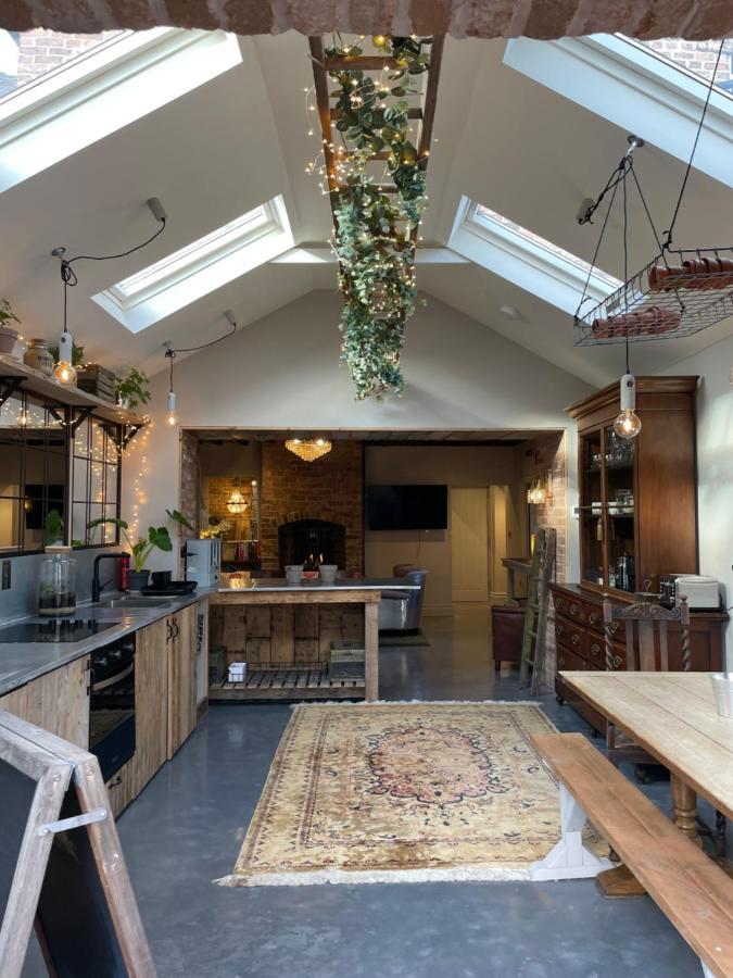 The Walled Garden At Cheshire Boutique Bathhouse Nantwich Buitenkant foto
