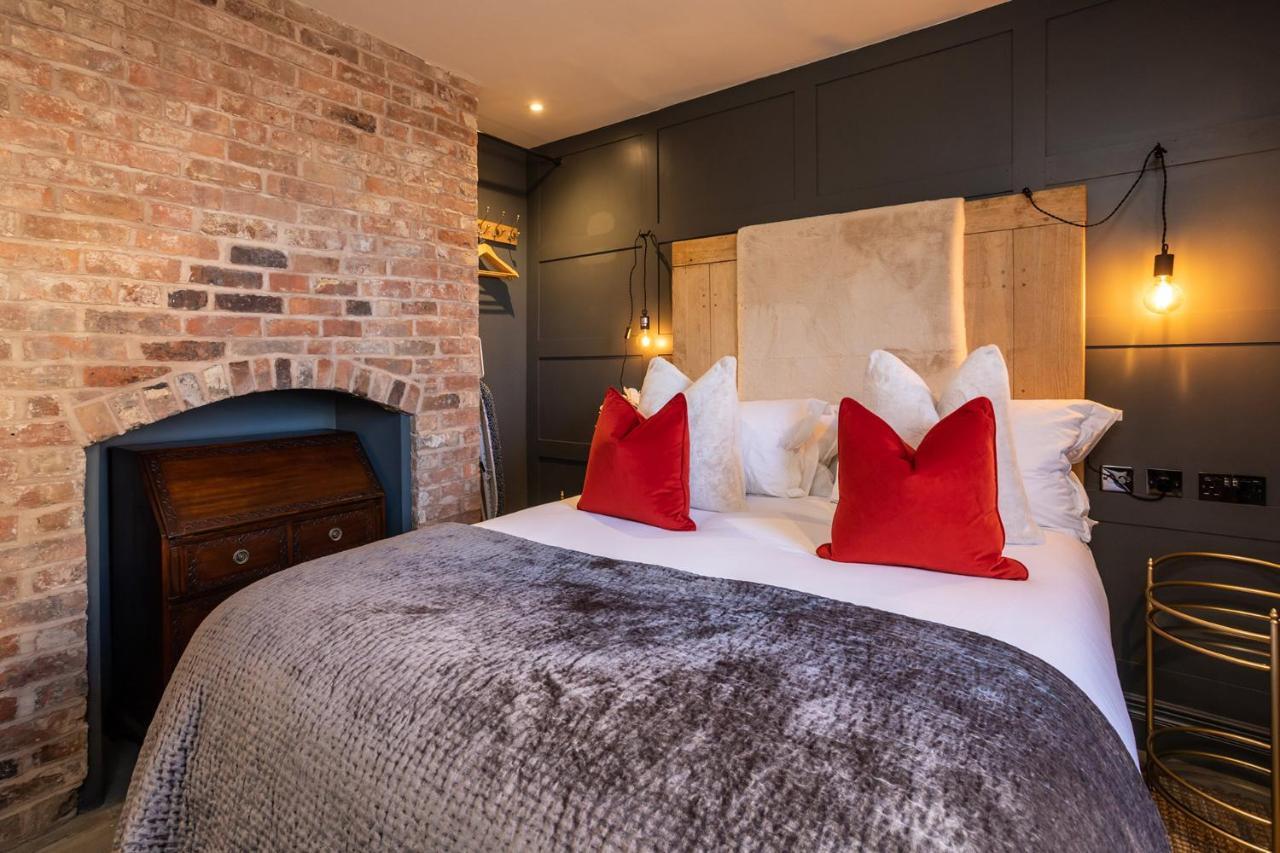 The Walled Garden At Cheshire Boutique Bathhouse Nantwich Buitenkant foto