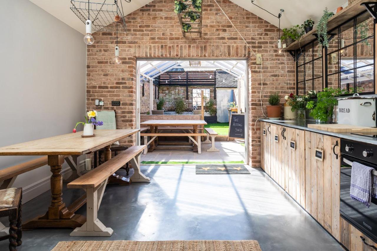 The Walled Garden At Cheshire Boutique Bathhouse Nantwich Buitenkant foto