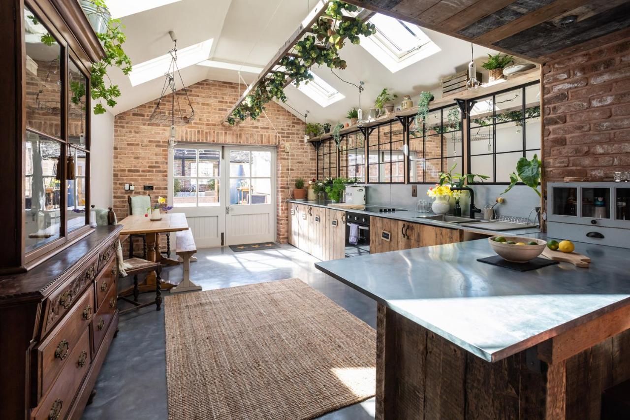 The Walled Garden At Cheshire Boutique Bathhouse Nantwich Buitenkant foto